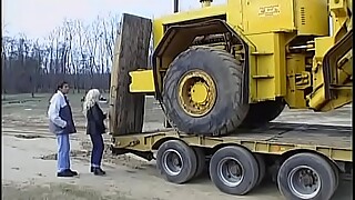Trucker screws the busty wife of her boss