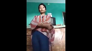 My name is Divyanshi, Video chat with me
