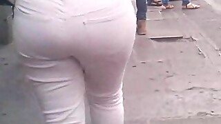 mature big ass on street