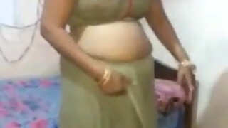 Desi Bhabhi show her bobs share is frand