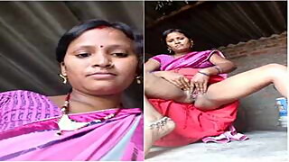 Today Exclusive- Horny Desi Wife Record Her W...